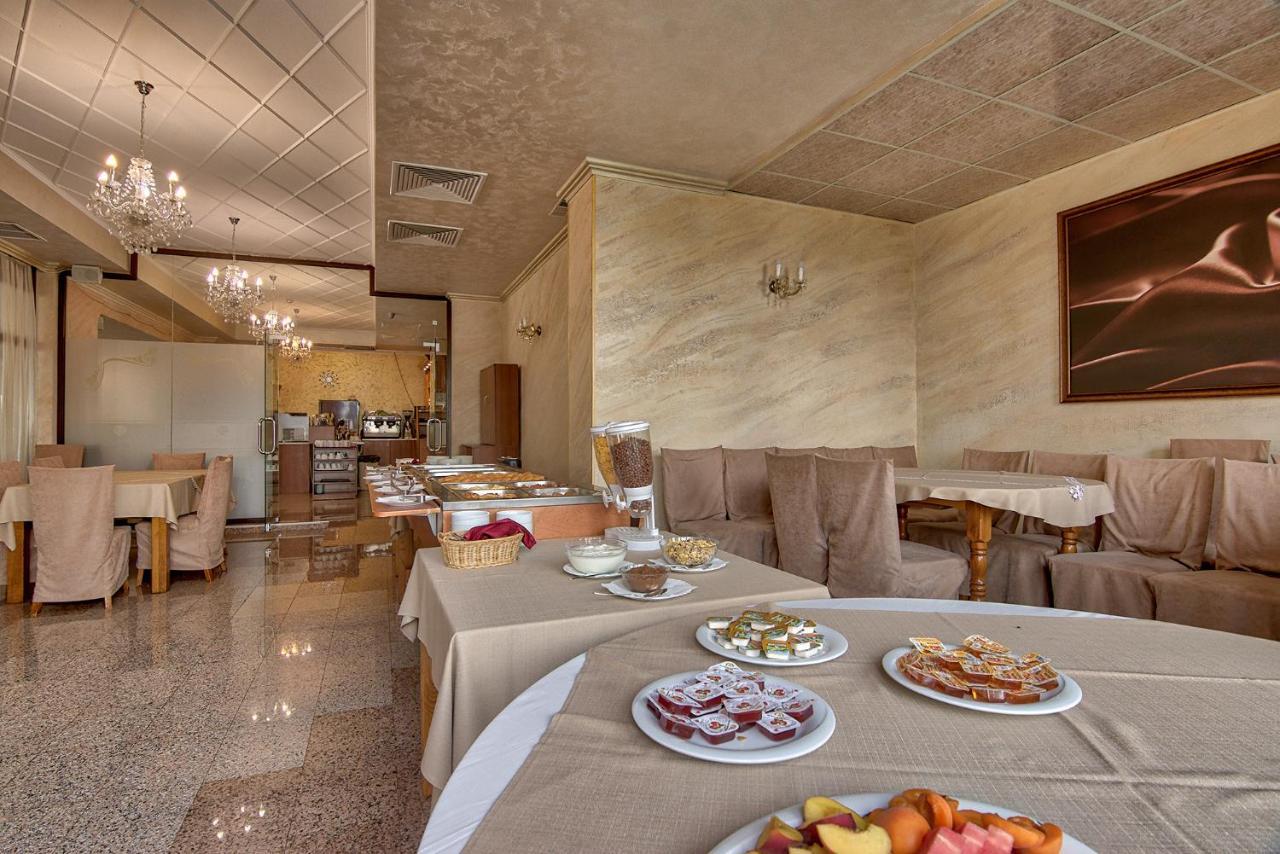 Park Hotel Arbanassi Buitenkant foto