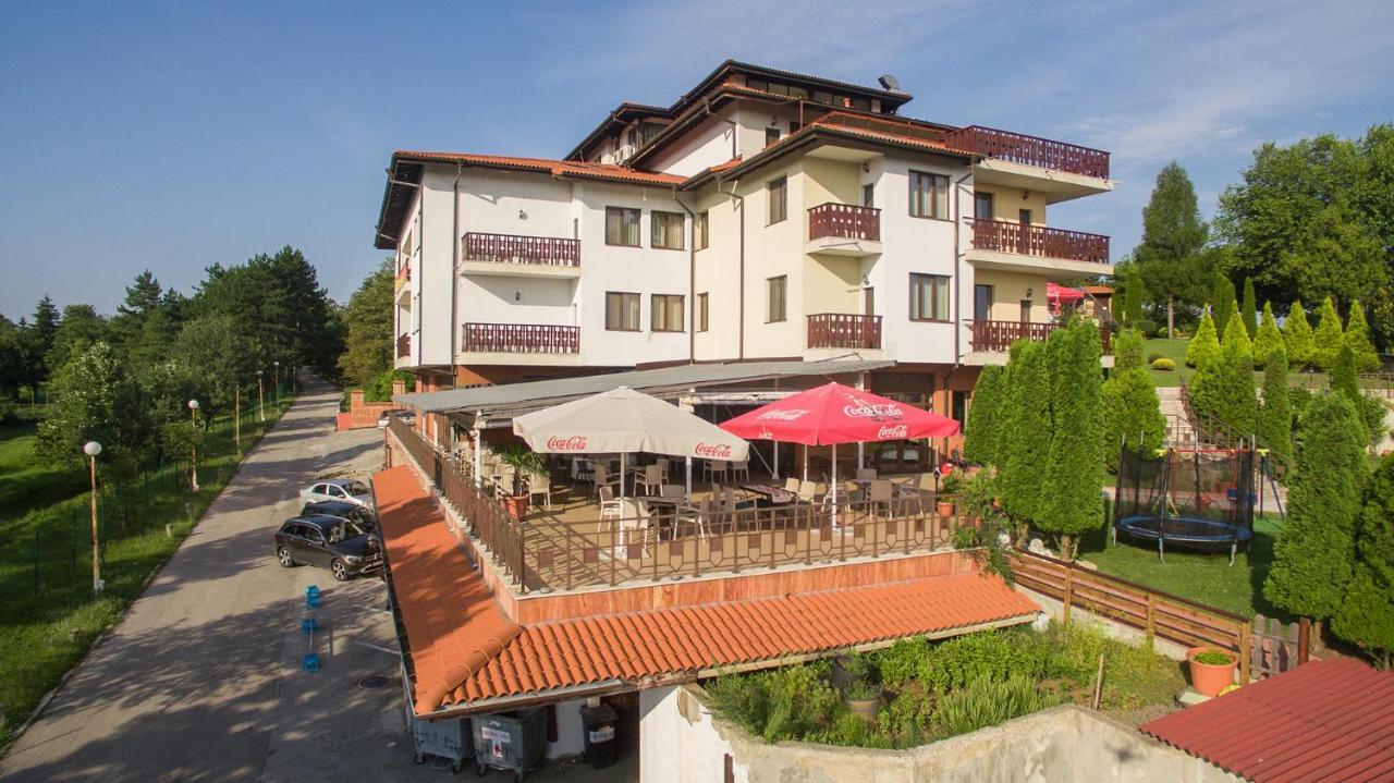 Park Hotel Arbanassi Buitenkant foto