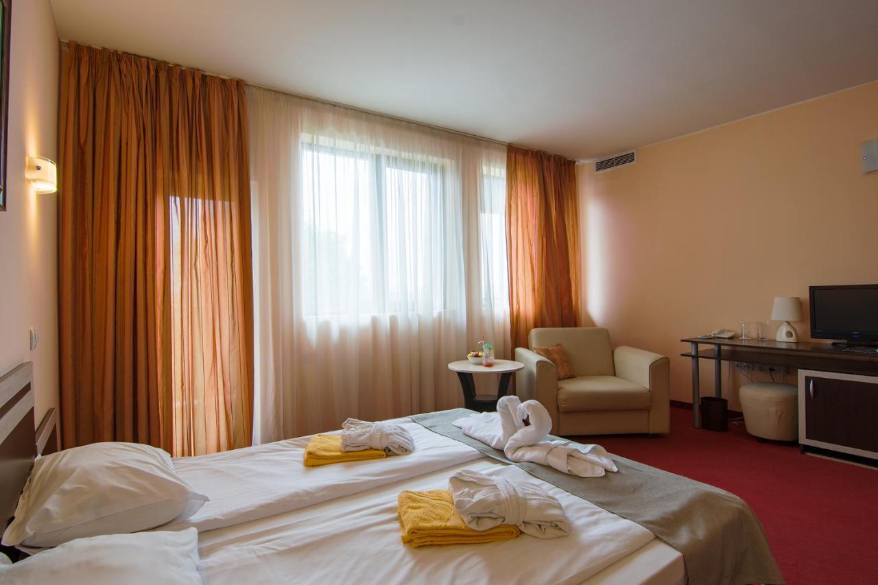Park Hotel Arbanassi Buitenkant foto