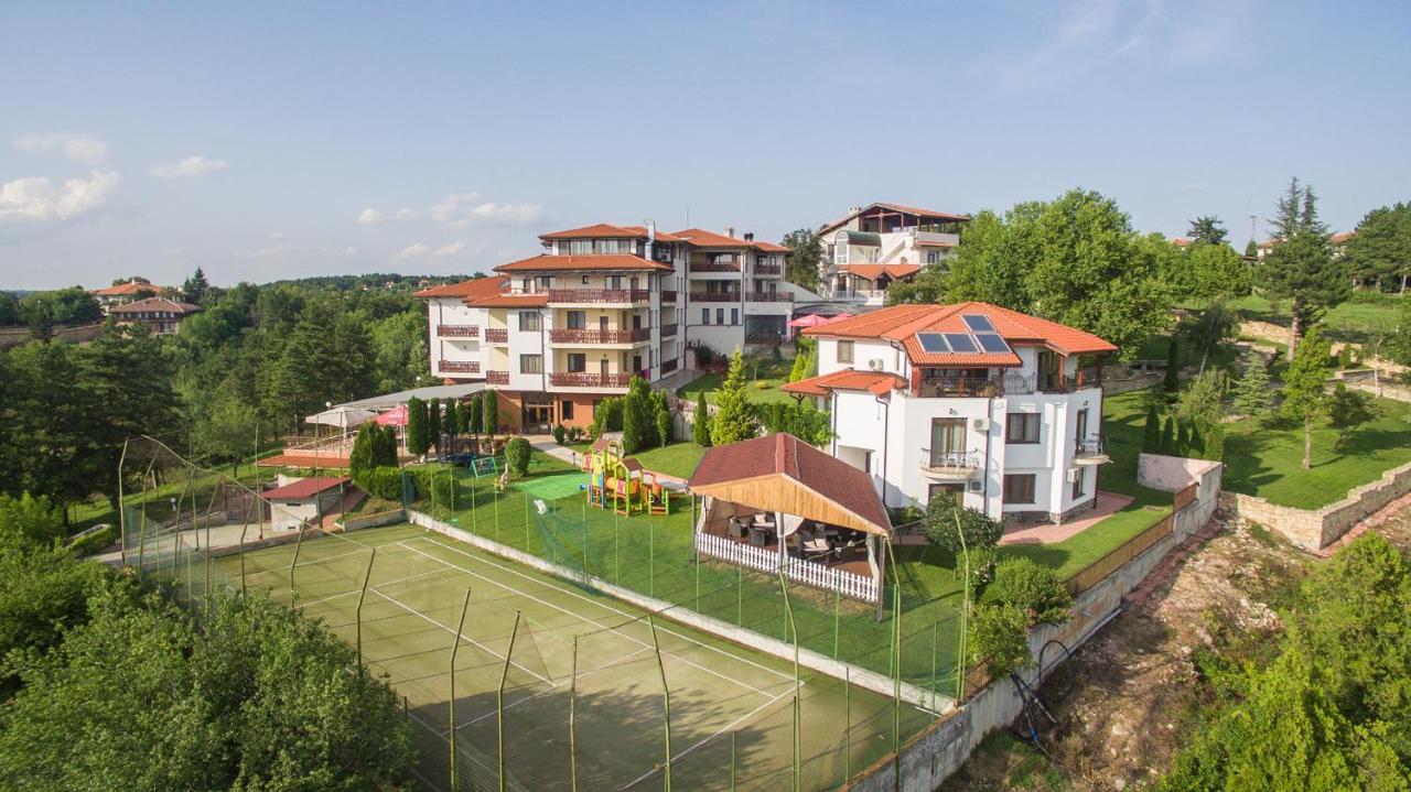 Park Hotel Arbanassi Buitenkant foto