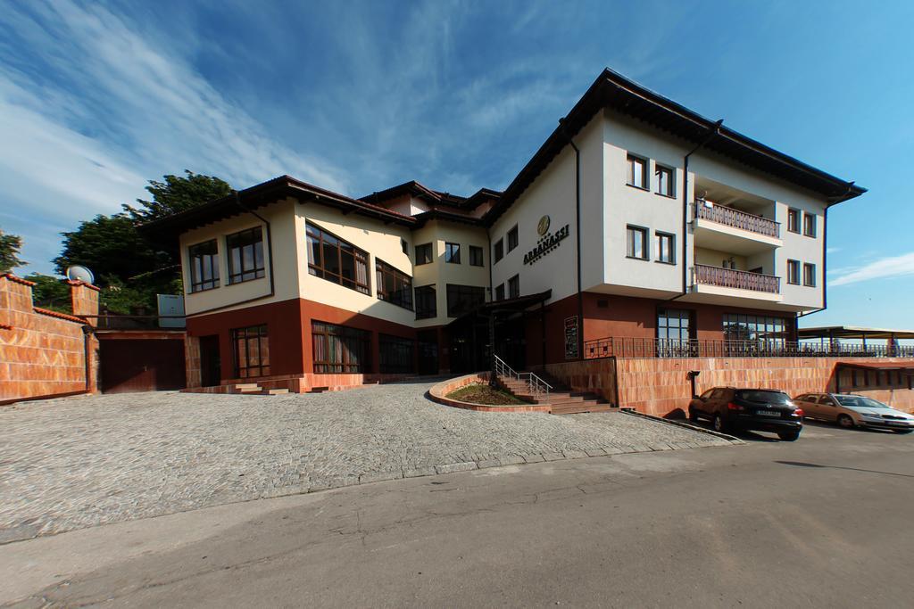 Park Hotel Arbanassi Buitenkant foto